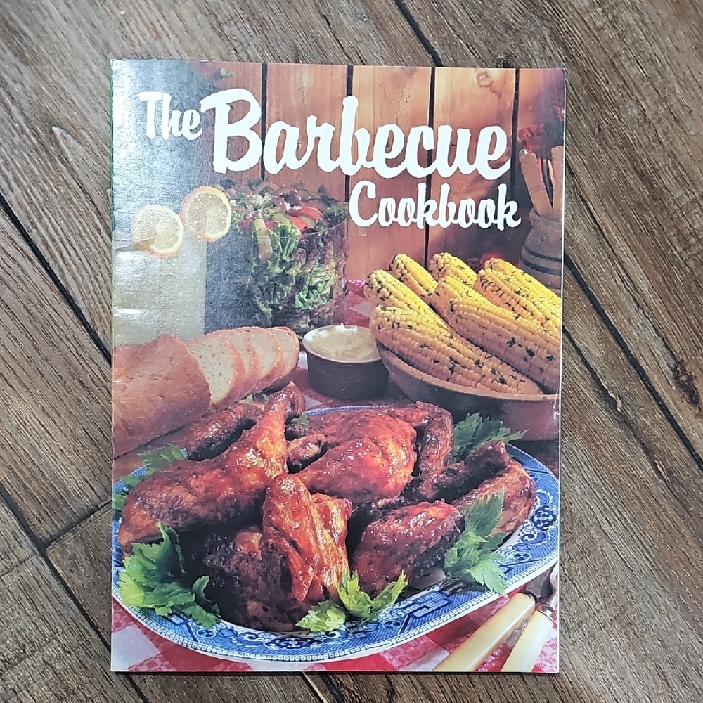 The Barbeque Cookbook Oxmoor House 1988 Southern Living Recipes ISBN 0-8487-0749